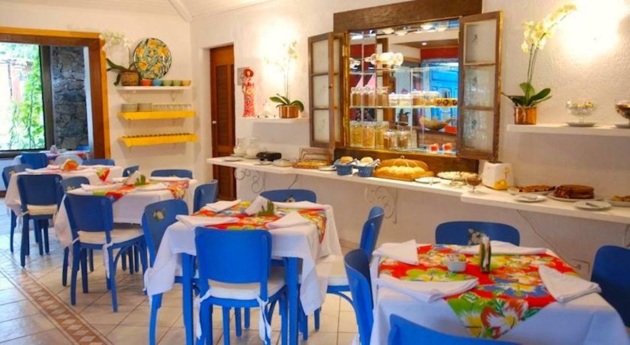 Hotel Pousada Dos Hibiscos Ильябела Экстерьер фото